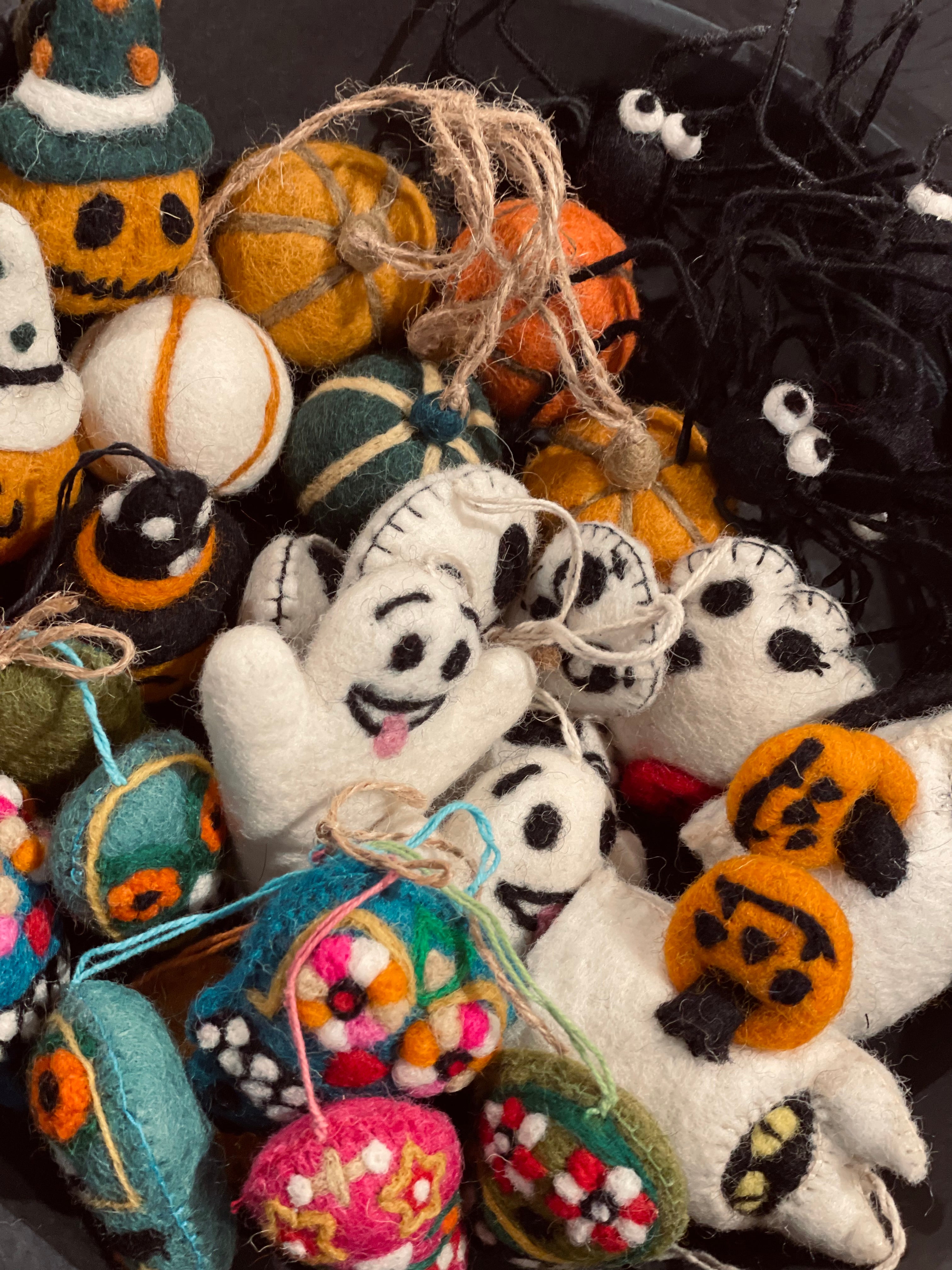 Halloween decoration - 'Dia de Muertos' skulls - black and white