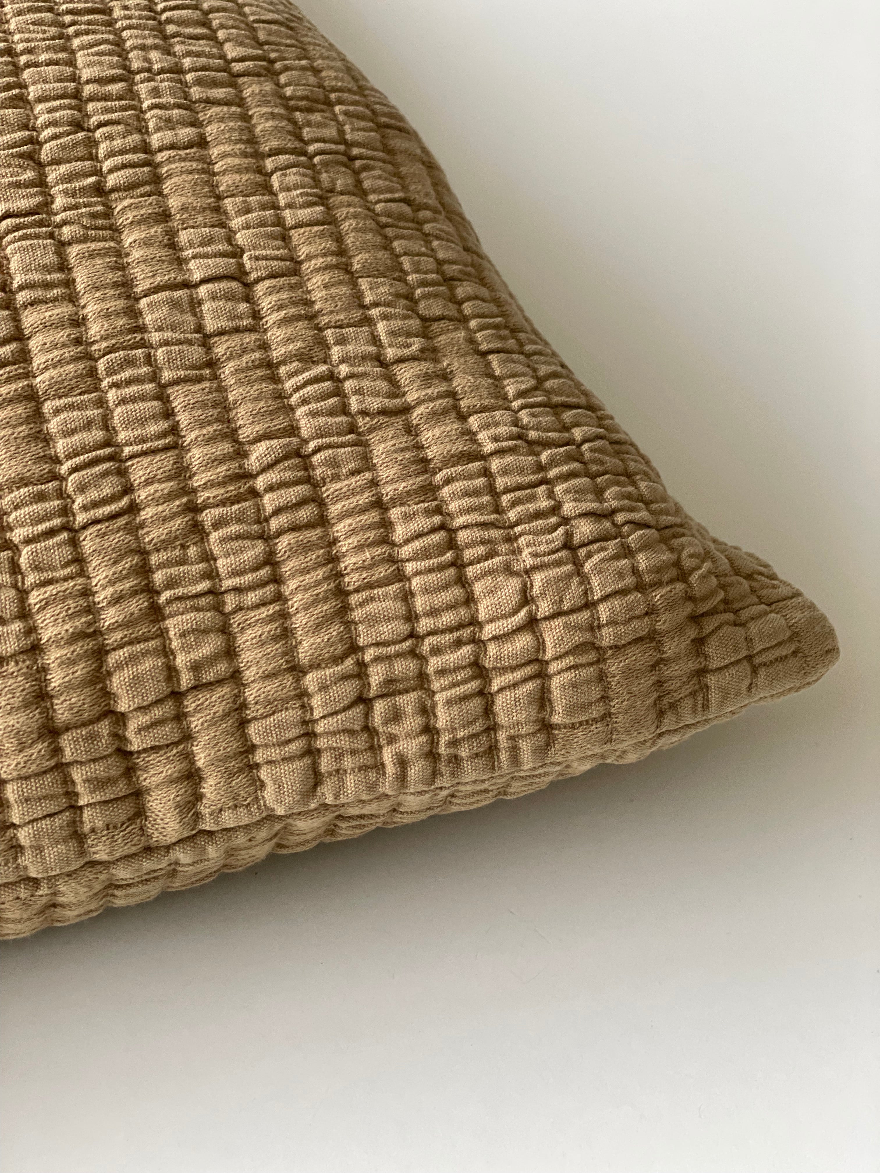 Brick kussen warm oker