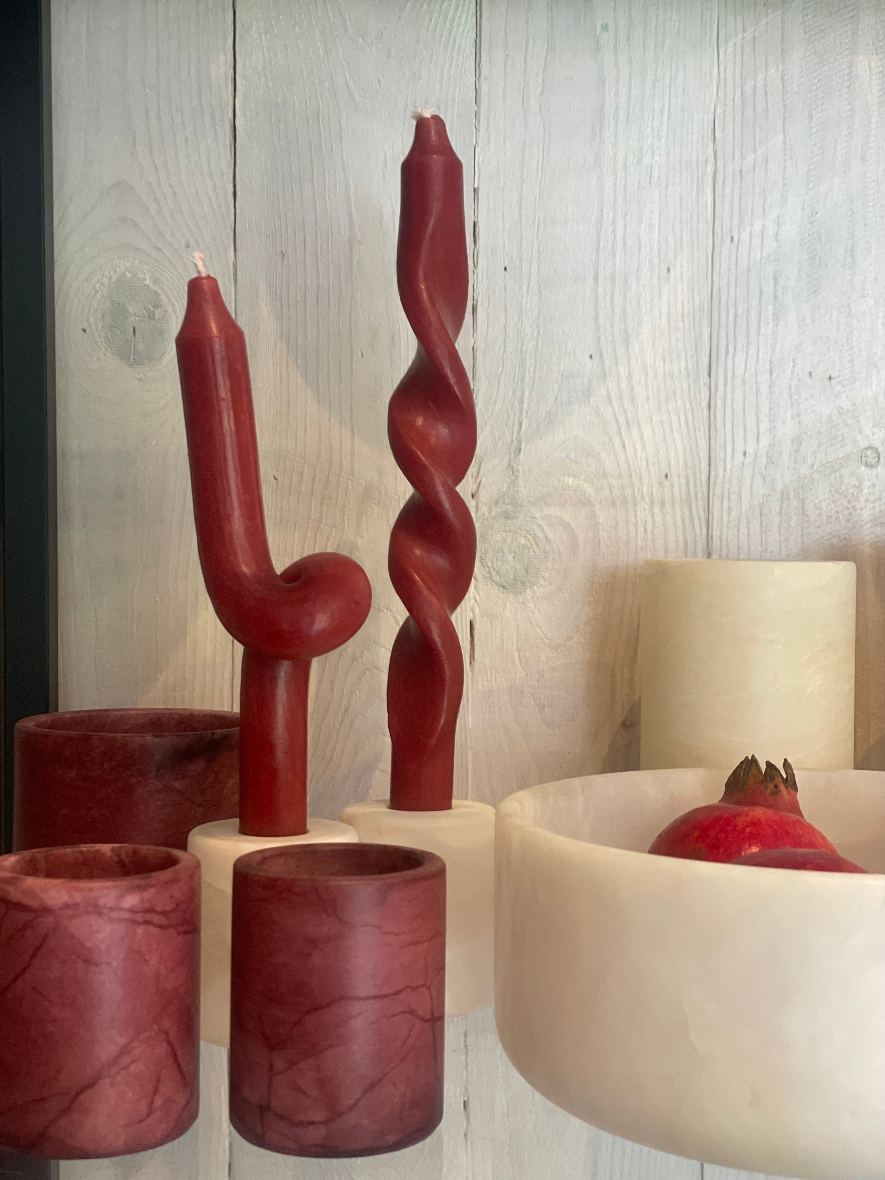 Bougeoir en albâtre bordeaux S