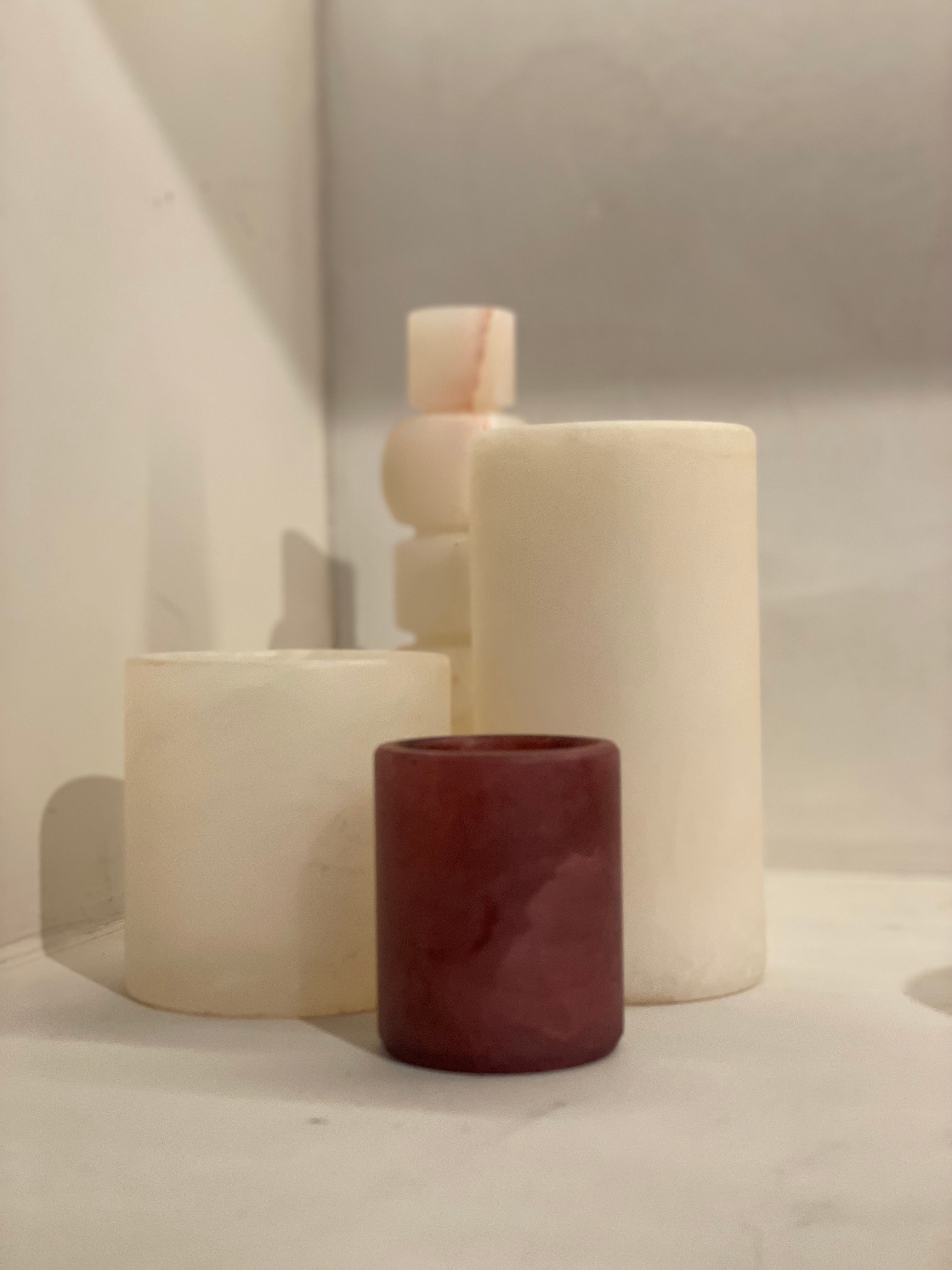 Bougeoir en albâtre bordeaux S