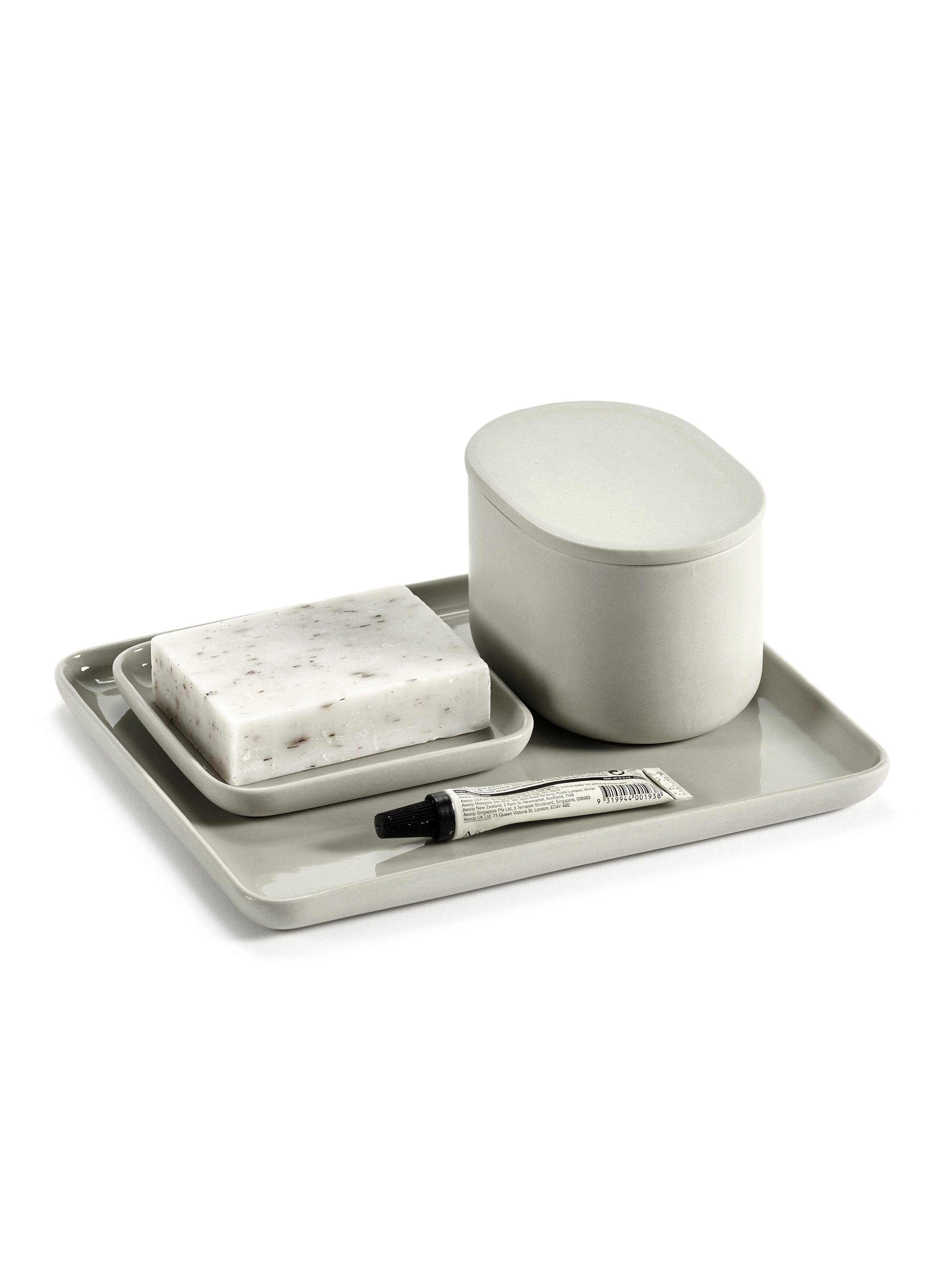 Beige oval storage box with lid large - Bertrand Lejoly