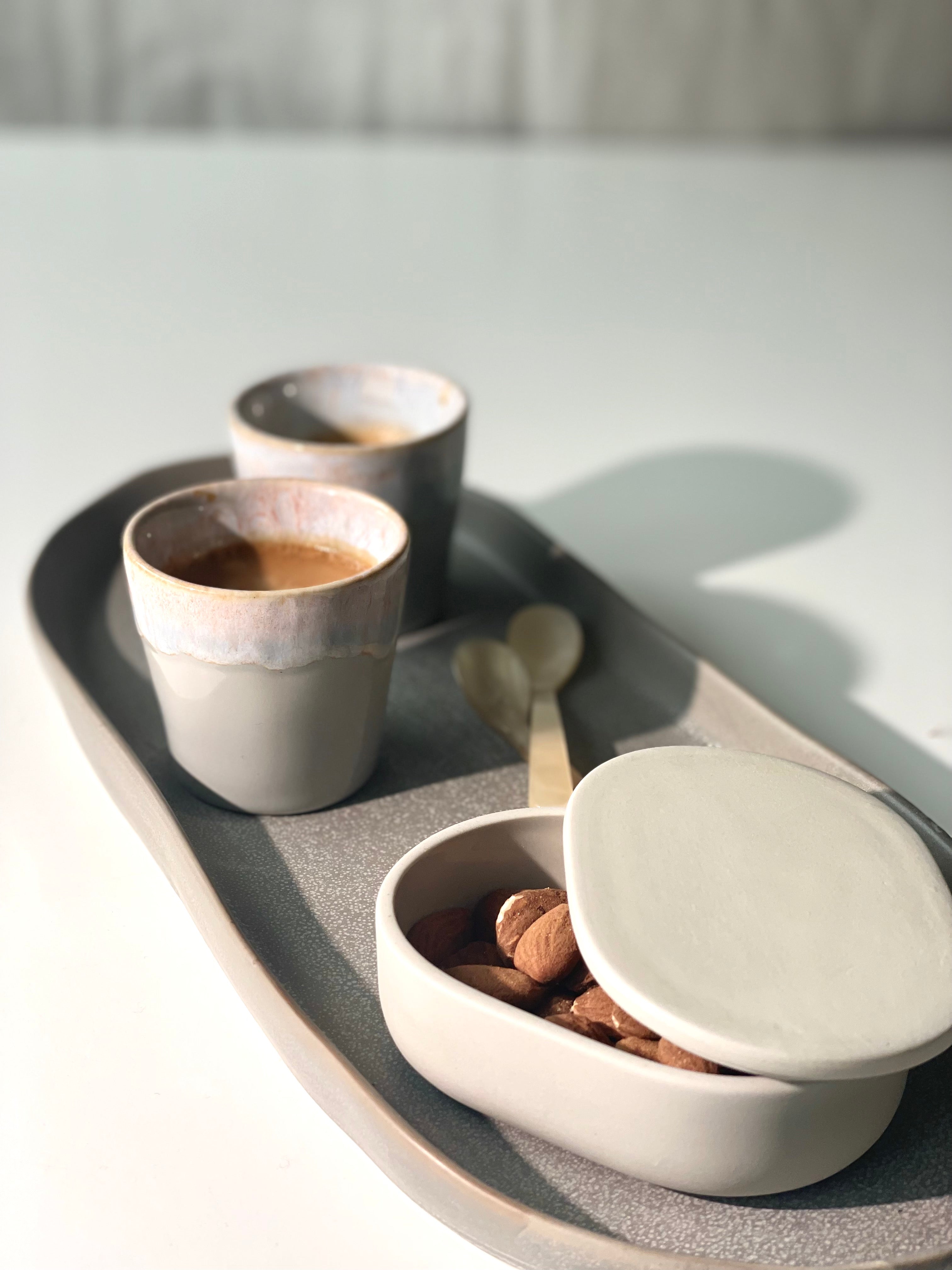 Boîte de rangement ovale avec couvercle beige - Bertrand Lejoly