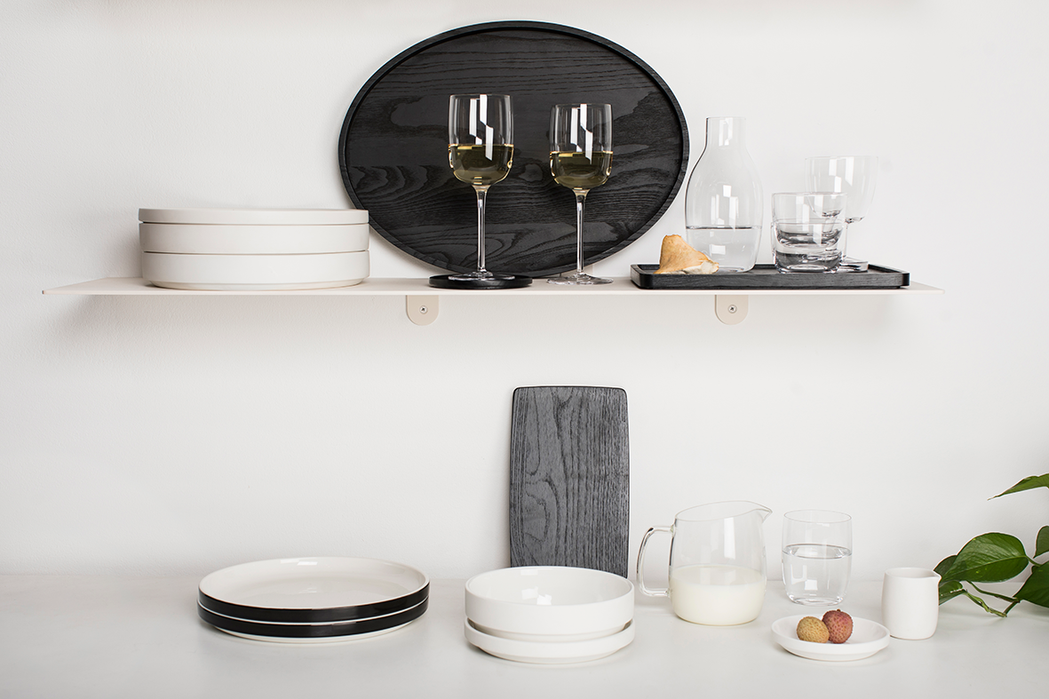 Oval tray wood Passe-partout by Vincent Van Duysen