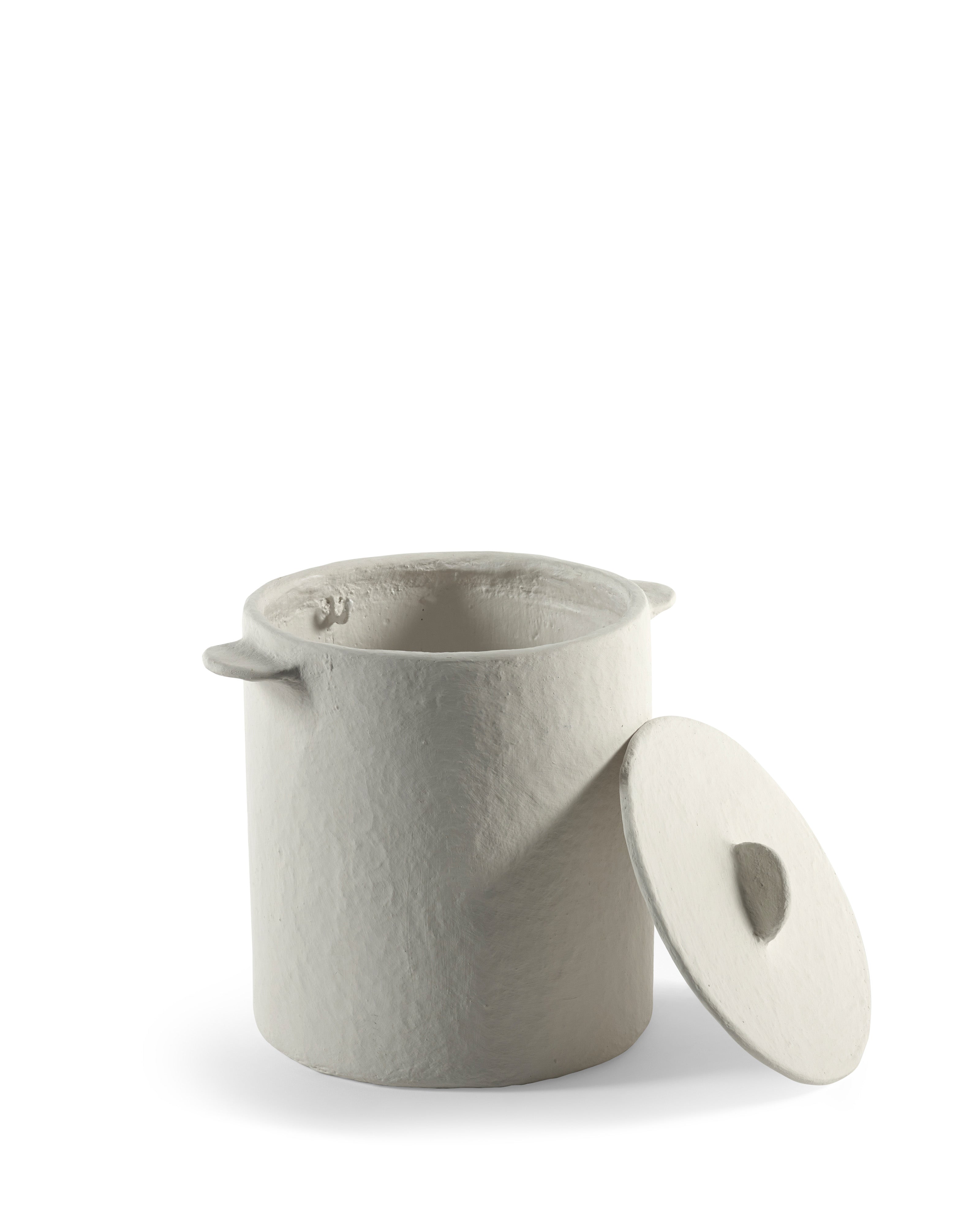 Earth pot white S Marie Michielssen