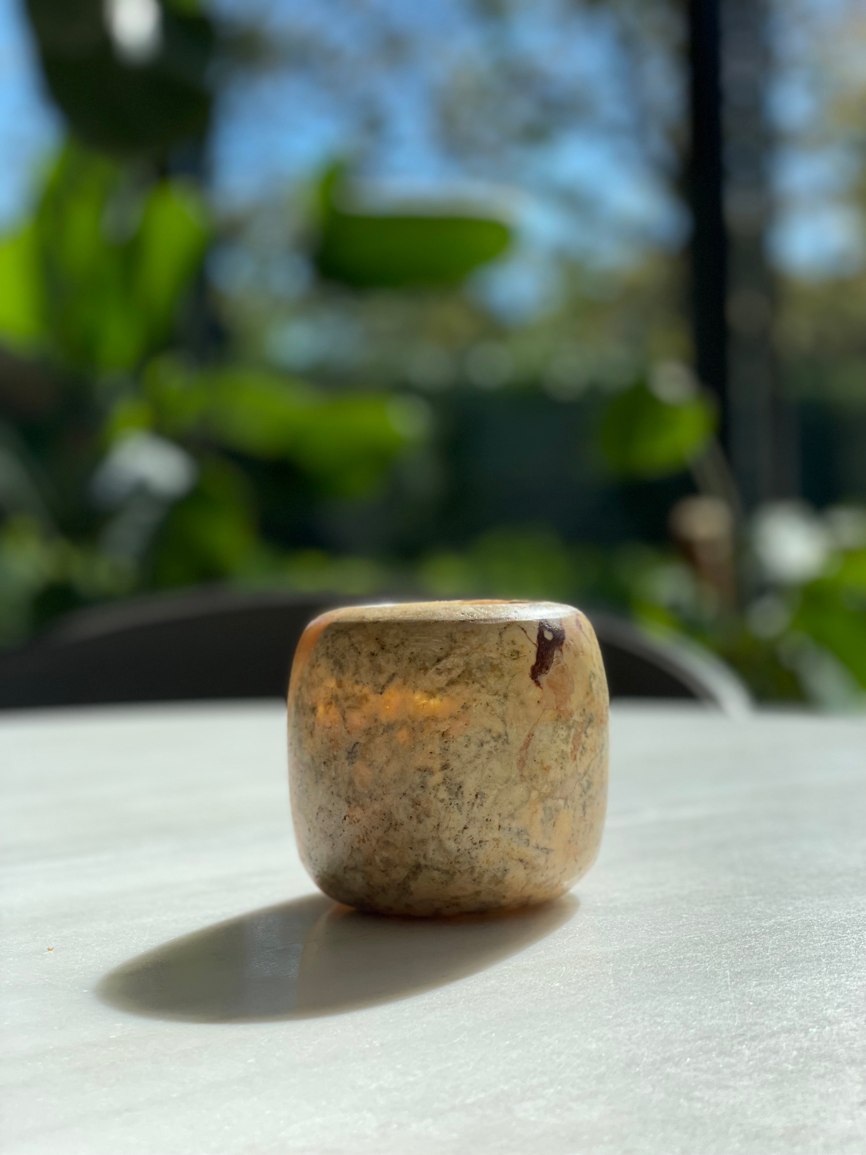 Egyptische albast bolletje