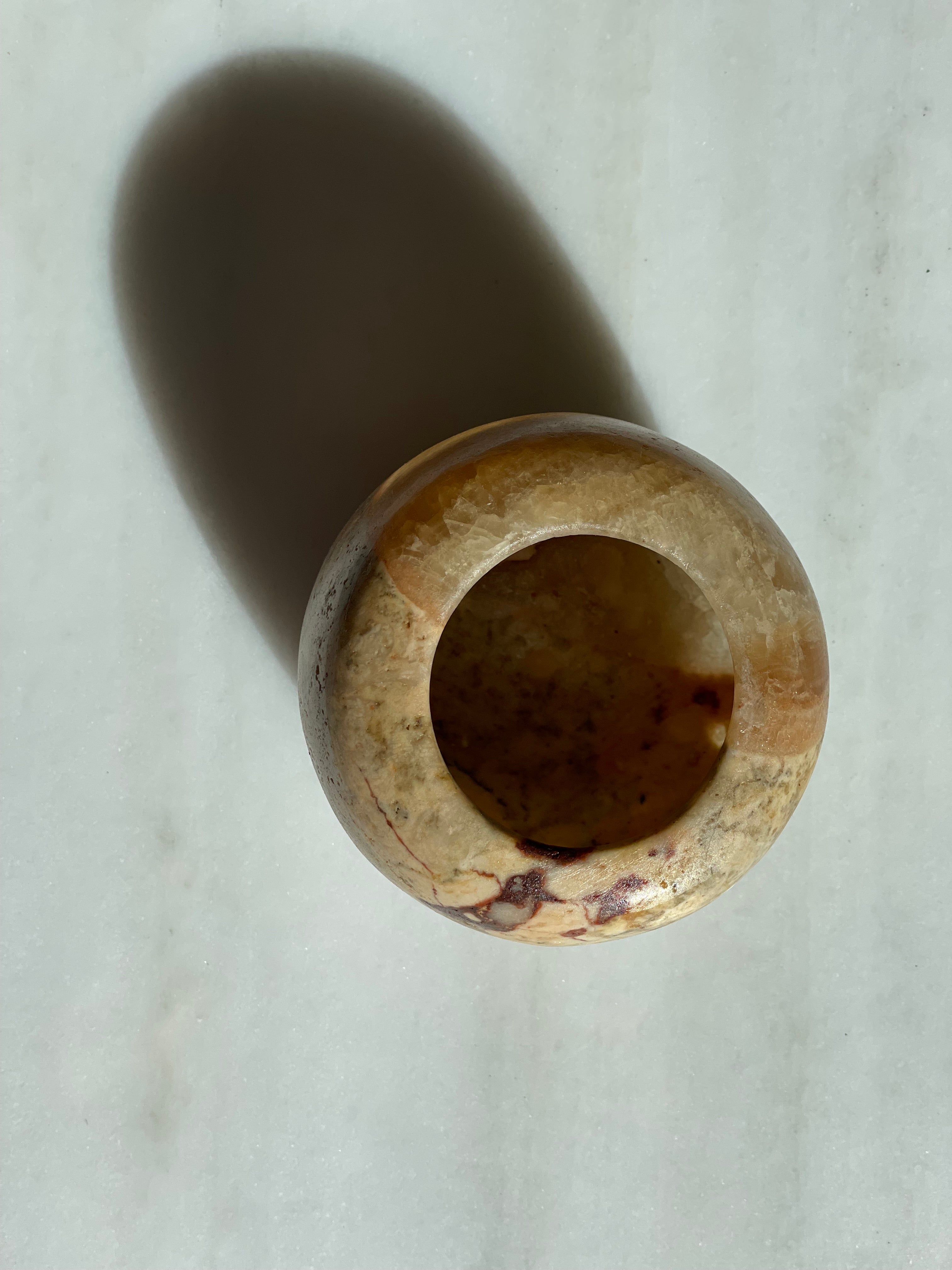 Egyptische albast bolletje