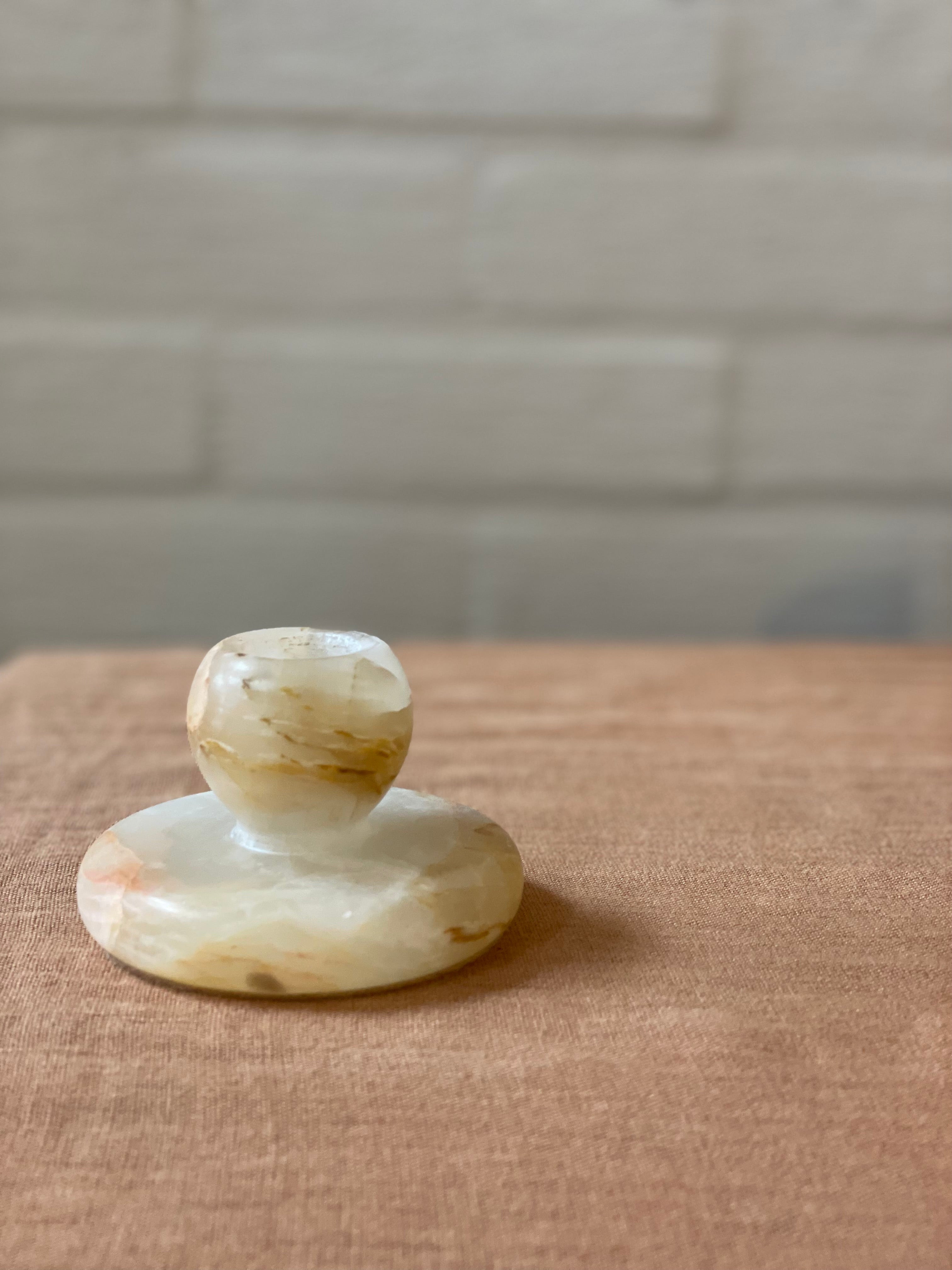 Candlestick onyx white M