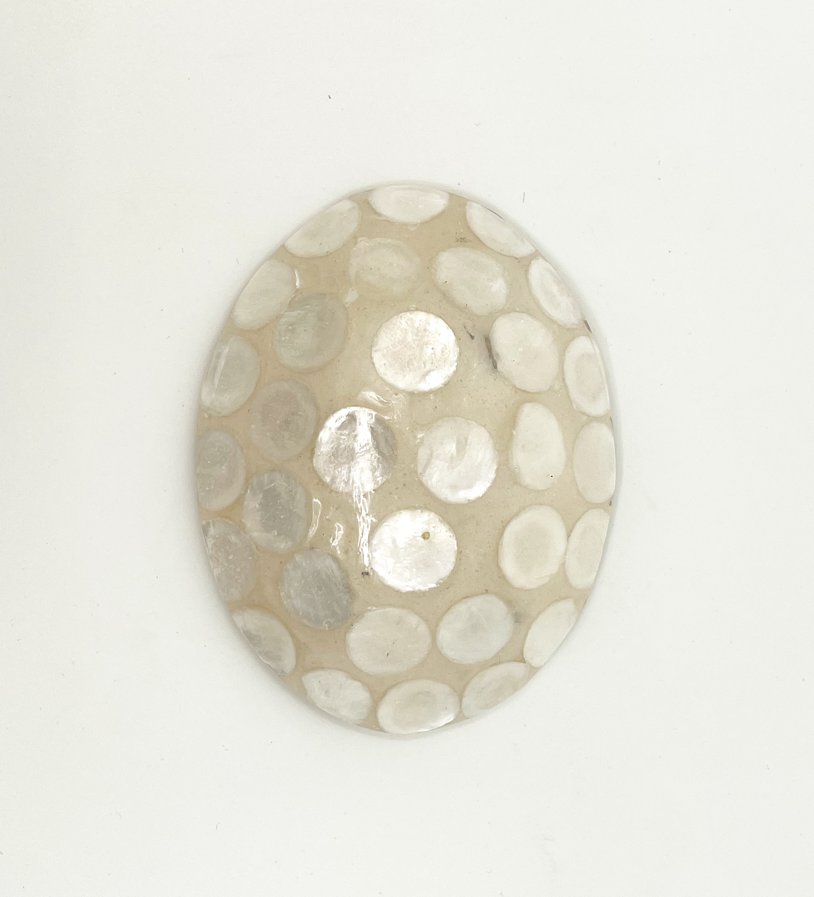 Oval resin bowl with Capiz shells