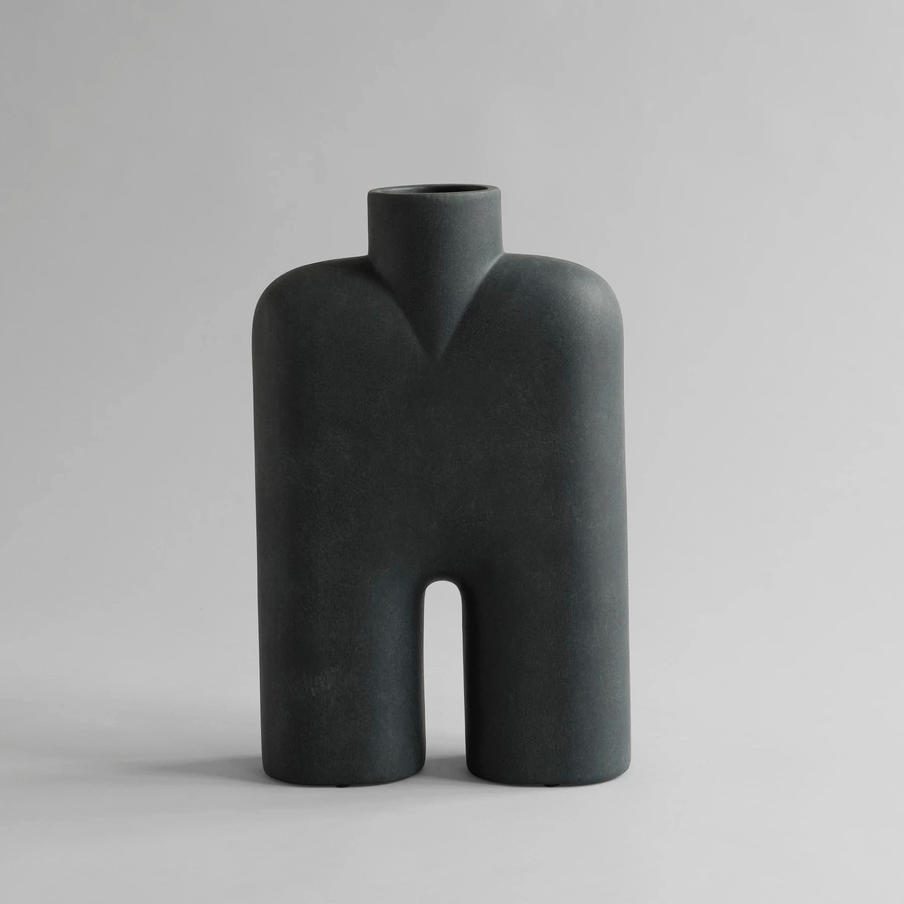 Cobra Vase - Tall Medio - Black